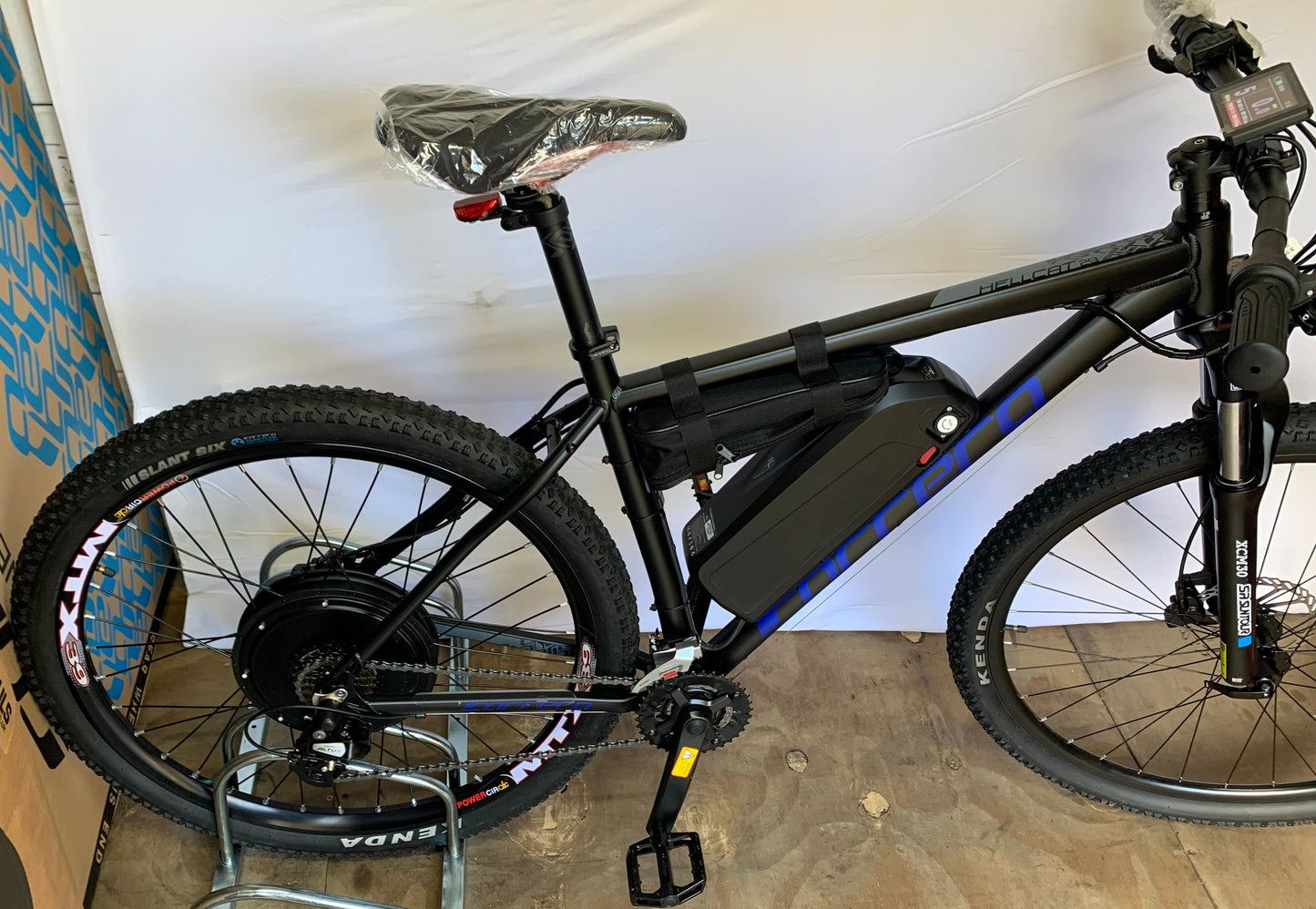 Carrera Hellcat 2000W 52V E-Bike - The Street Shredder